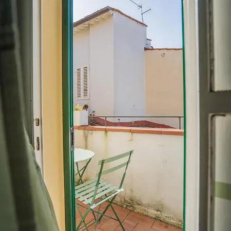 Pretty Alfani Apartment Florence