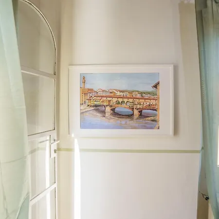 Pretty Alfani Florence