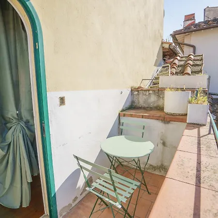 Apartment Pretty Alfani Florence