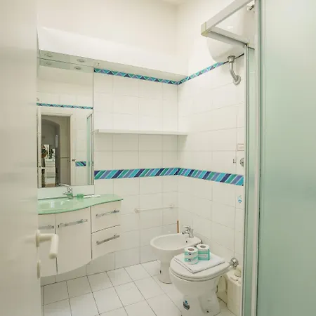 Apartment Pretty Alfani